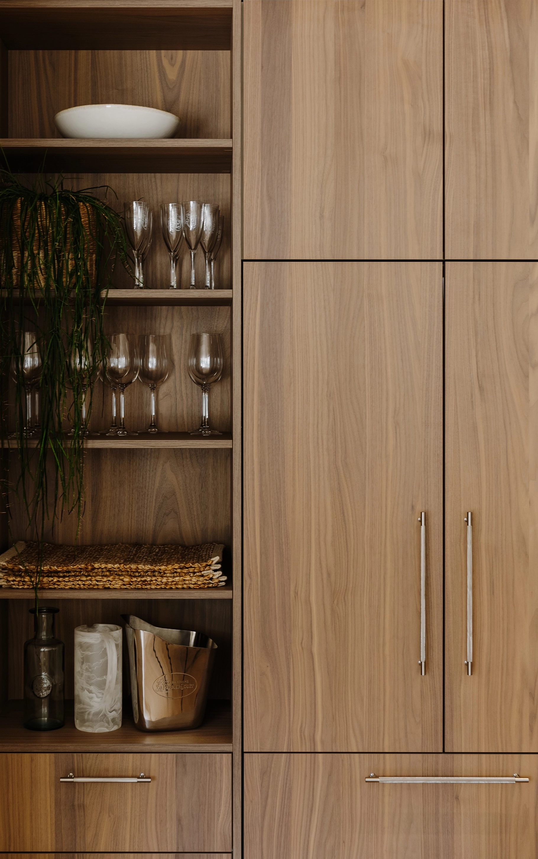 Frozen Walnut - VidaSpace | Prefinished Timber Veneer Panels